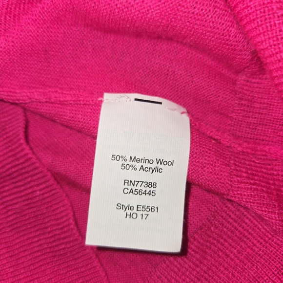 J. Crew Merino Blend Hot Pink Turtleneck Sweater - Picture 6 of 7